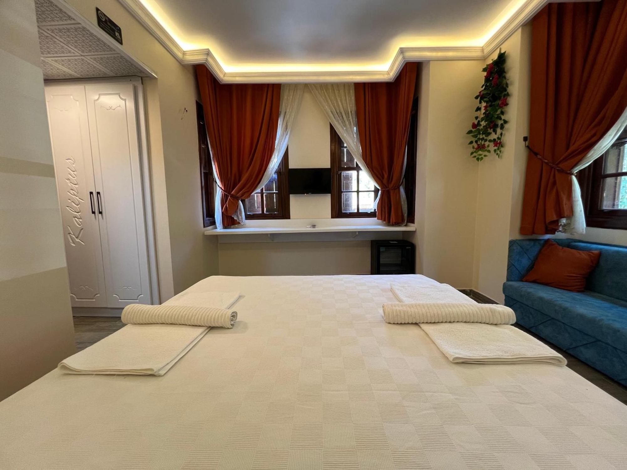 Kaliptus Hotel Кемер Екстериор снимка