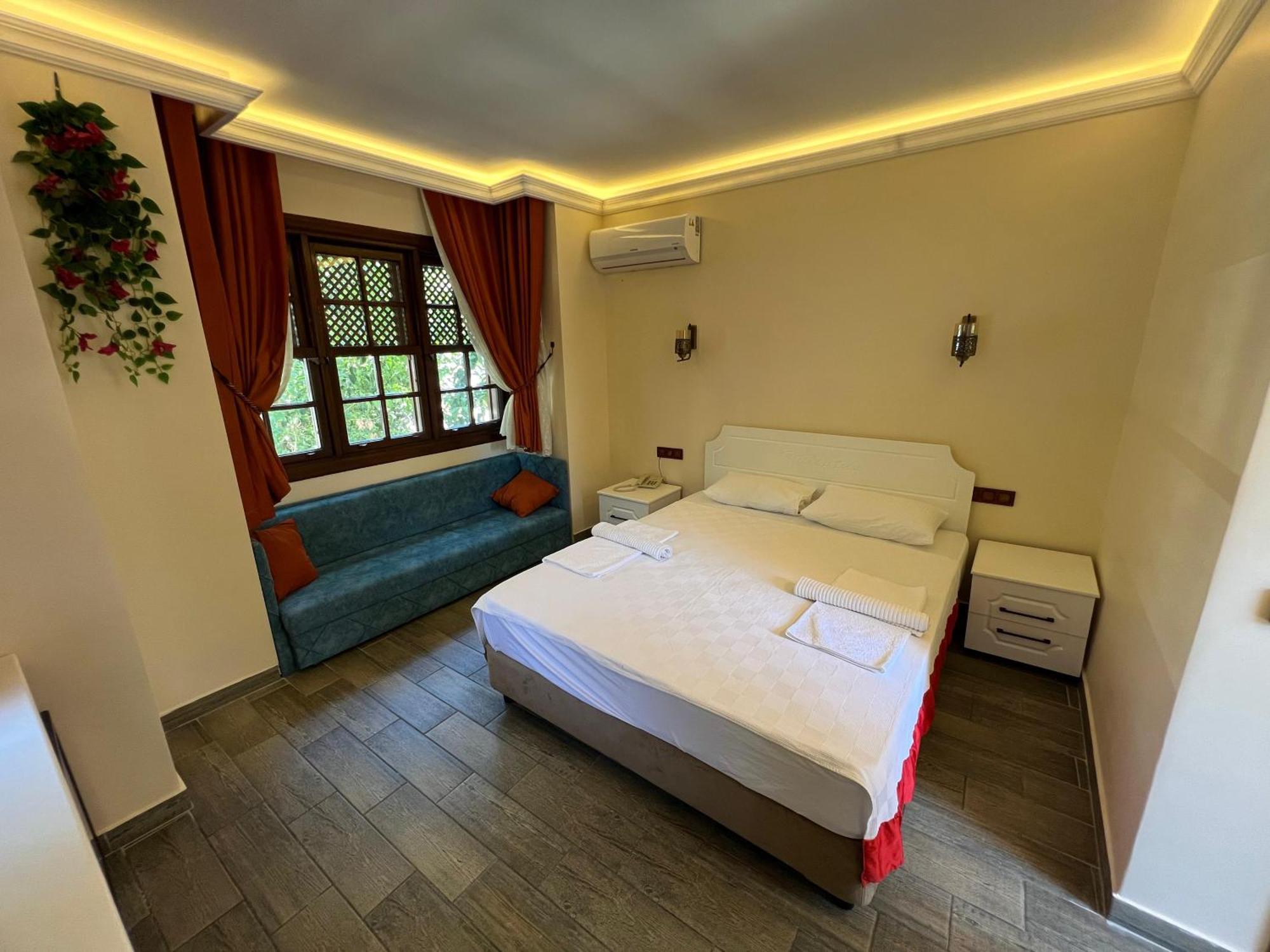 Kaliptus Hotel Кемер Екстериор снимка