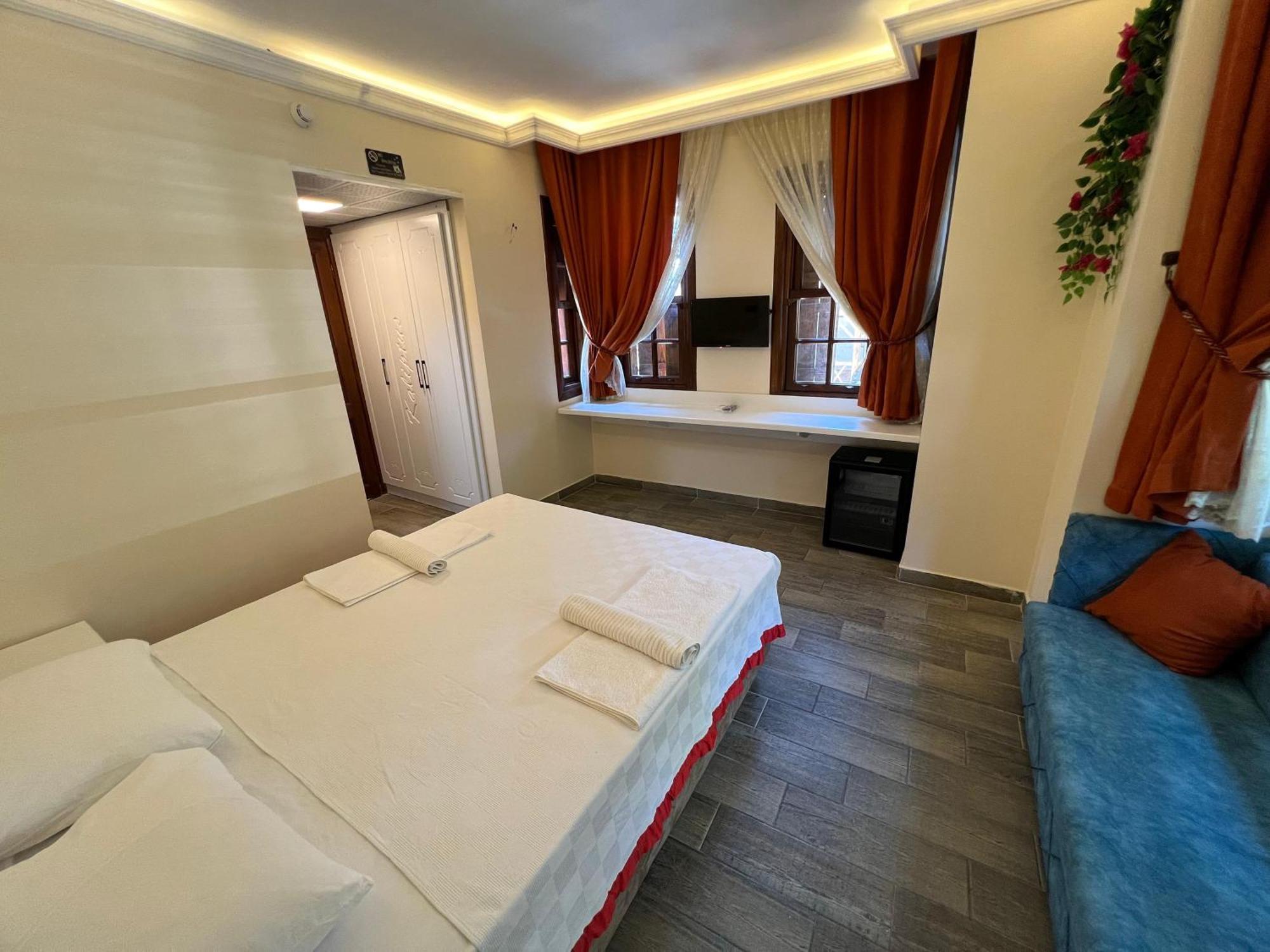 Kaliptus Hotel Кемер Екстериор снимка