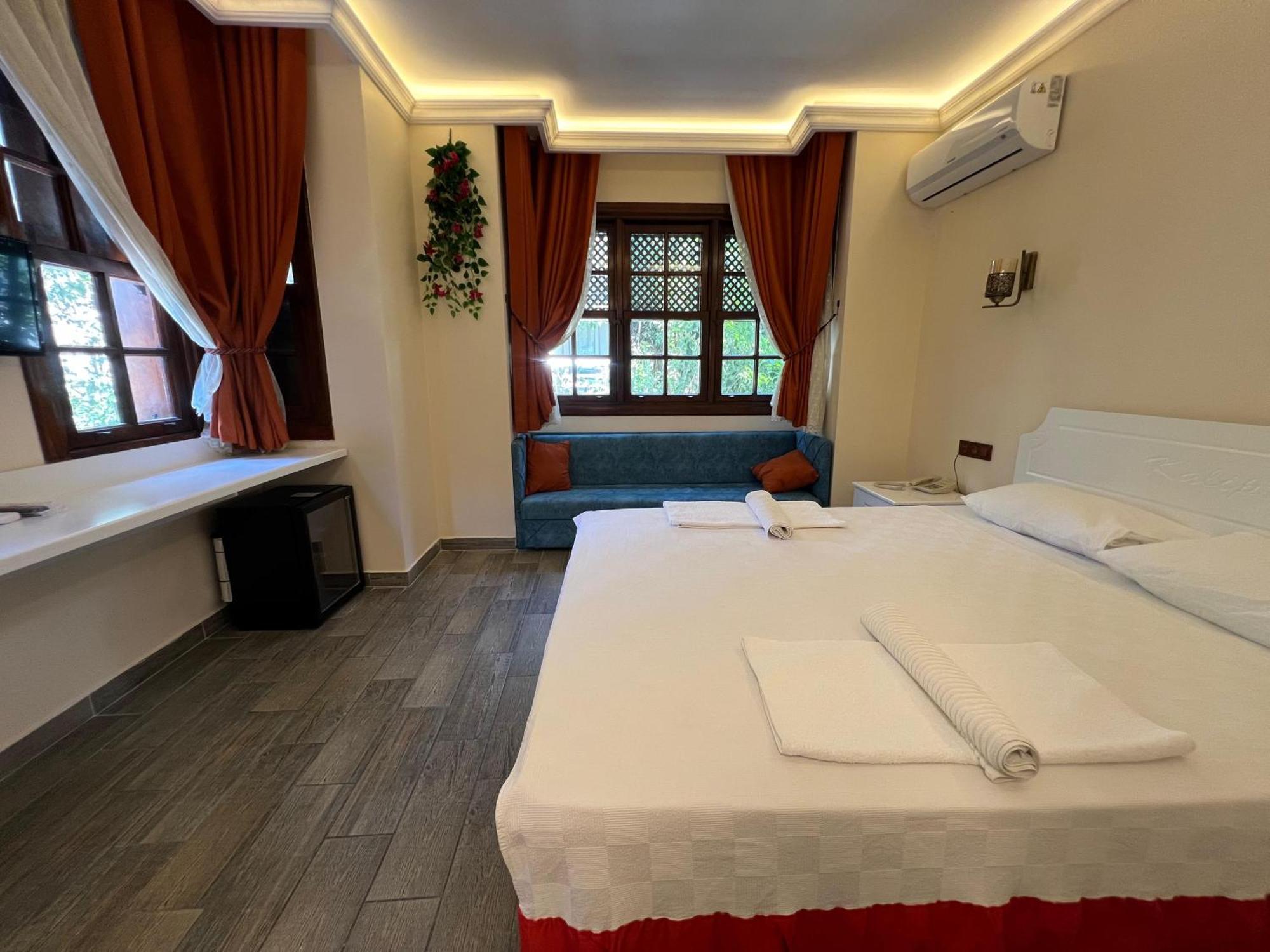 Kaliptus Hotel Кемер Екстериор снимка